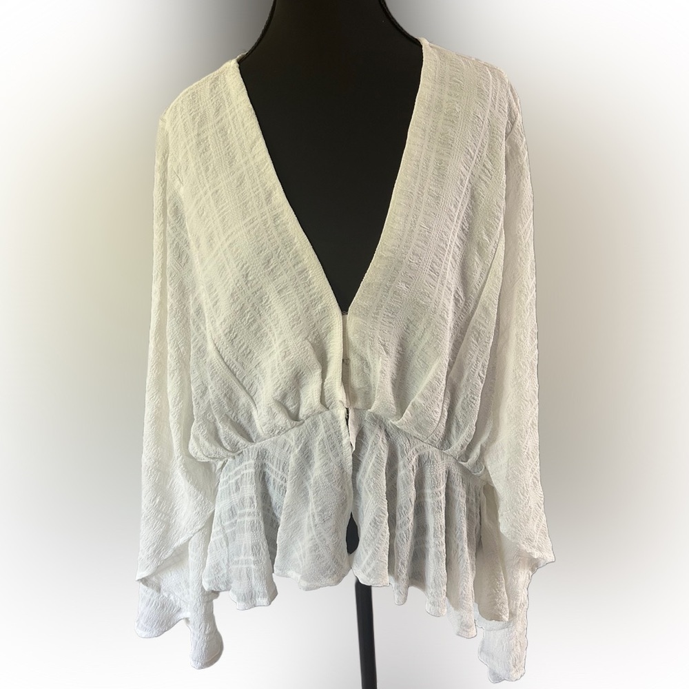 Francesca's White Textured V-Neck Blouse